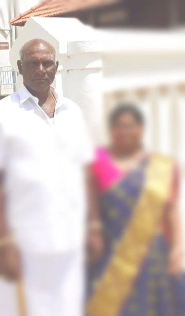 மனைவியுடன் சோமசுந்தரம்
