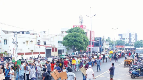 உலக மாணவர்கள் போராட்டம்
