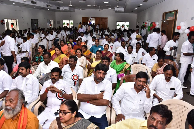 கூட்டத்தில் கலந்துக்கொண்டவர்கள்