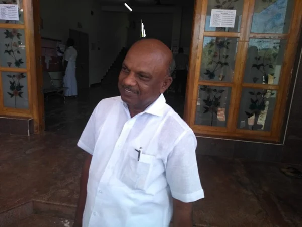 முன்னாள் மாவட்டத் தலைவர் தமிழ்ச்செல்வன்