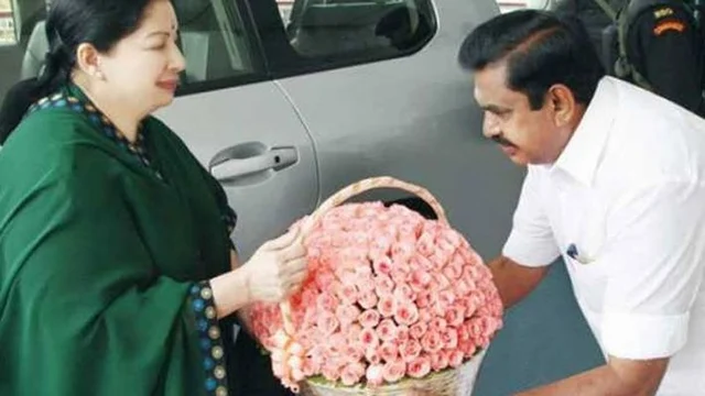ஜெயலலிதா எடப்பாடி