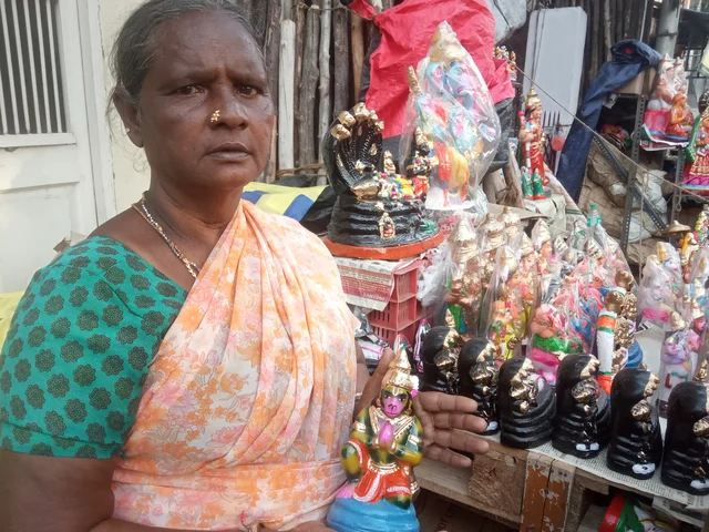 Murugamma - Golu Dolls Sales woman
