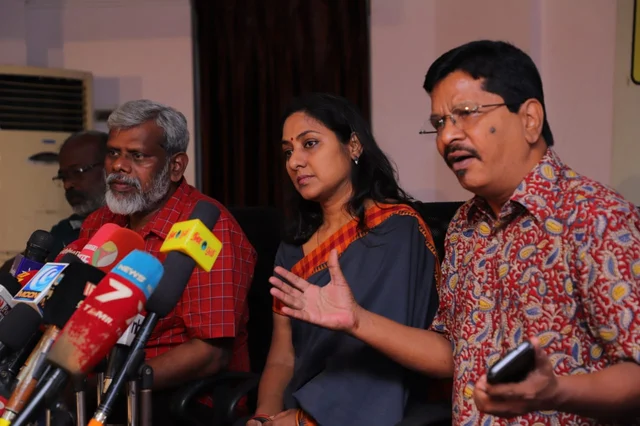 நாடகக்கலைஞர் பிரளயன்