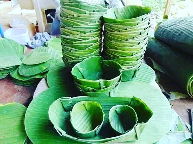 வாழை இலை பொருள்கள்