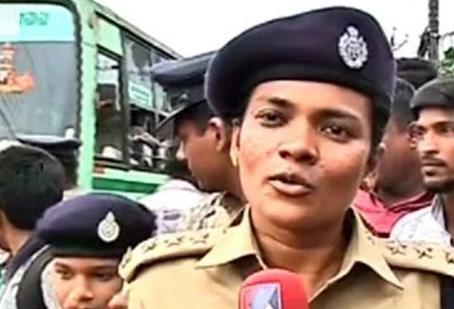 பூங்குழலி ஐ.பி.எஸ்