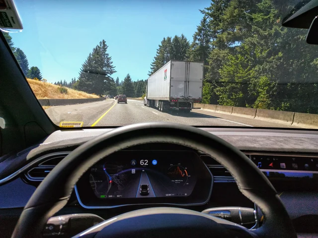 Tesla Auto Pilot