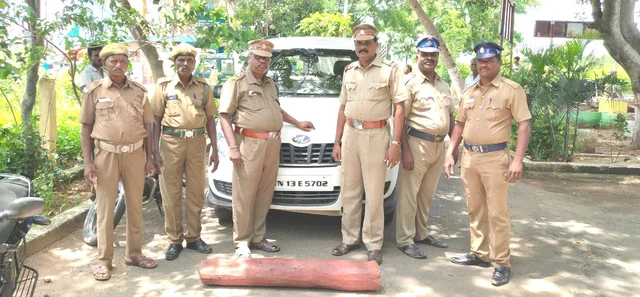 காவல்துறையினர்