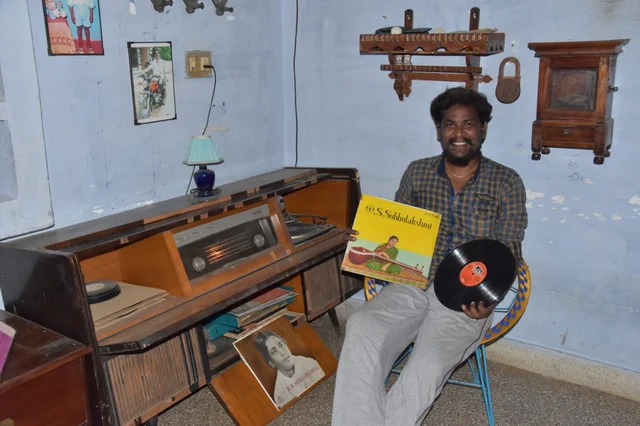 Philips radio with Record player
