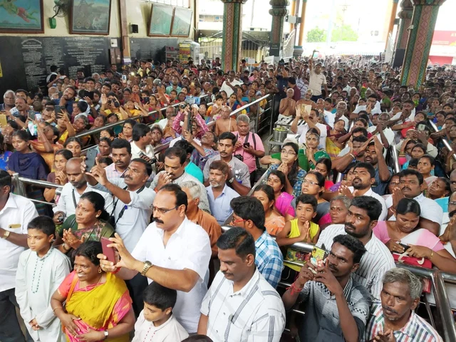 பக்தர்கள் தரிசனம்