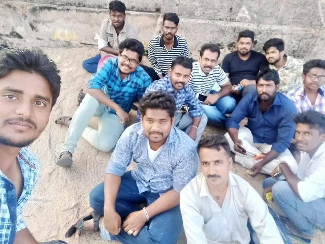 பிரபாகரன் புரட்சி விதைகள் இயக்கத்தினர்
