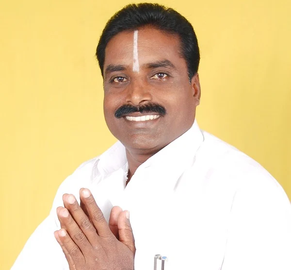 ADMK candidate Narayanan