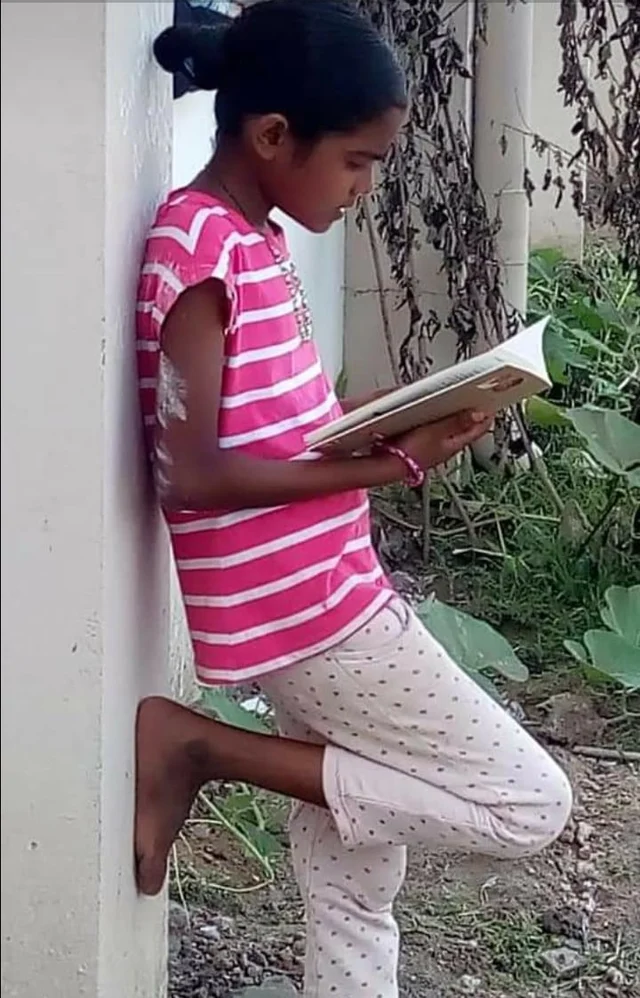 மாணவி நதியா