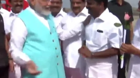 பிரதமர் மோடி, அமைச்சர் விஜயபாஸ்கர்.