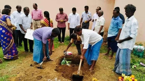 நூலகம் கட்ட அடிக்கல்