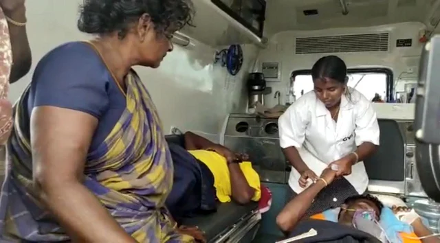 மீனவருக்கு சிகிச்சை