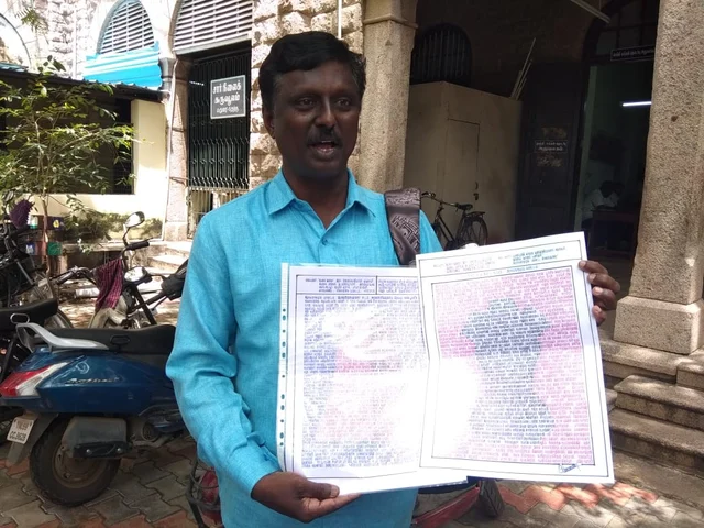 கடிதங்களுடன் சின்னபெருமாள்