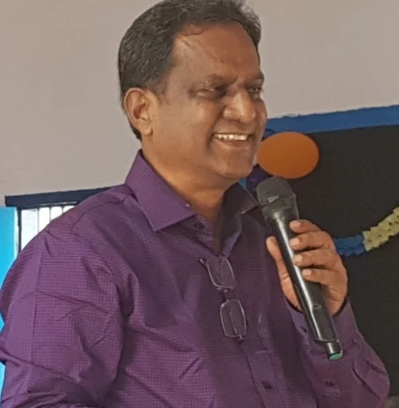 ரவி சொக்கலிங்கம் (துபாய் வாழ்
தமிழர்)