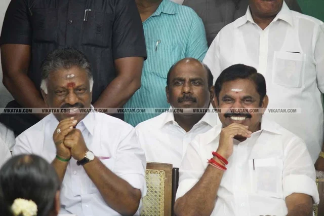 ஓ.பி.எஸ் - ஈ.பி.எஸ்