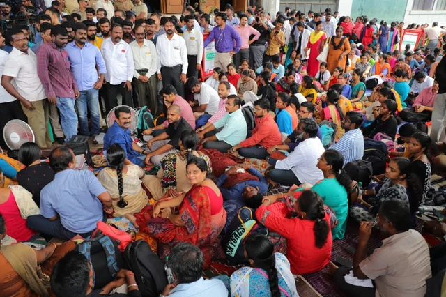 அரசியல் தலைவர்கள் ஆதரவு