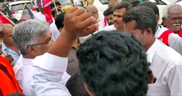 முற்றுகையிடப்பட்ட அமைச்சர் வெல்லமண்டி நடராஜன்
