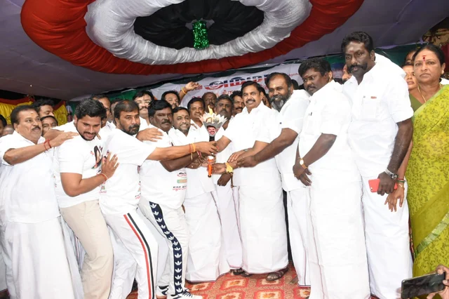 எடப்பாடி பழனிசாமி