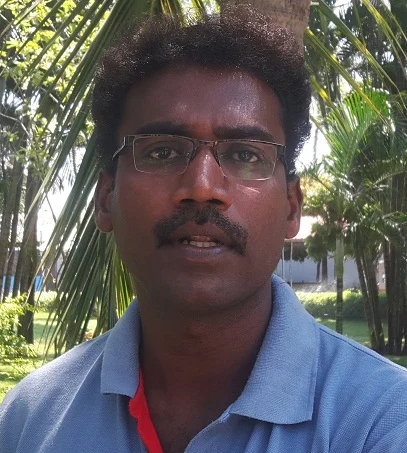 முரளி