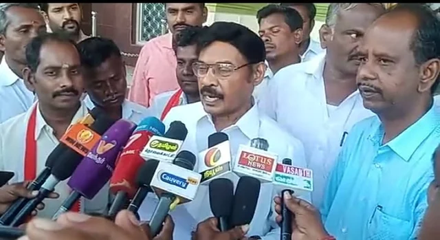 பேட்டியளிக்கும் பாரிவேந்தர் எம்.பி
