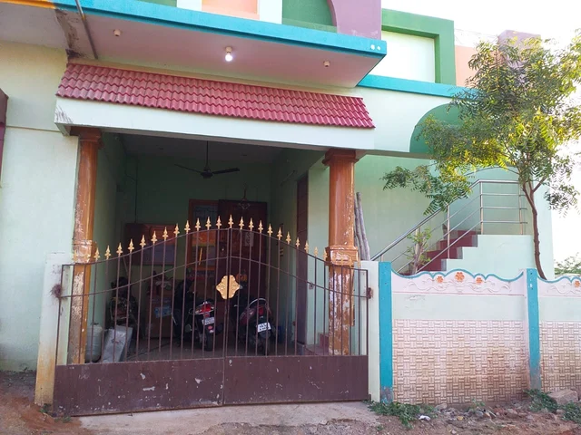 முருகன் தங்கியிருந்த வீடு