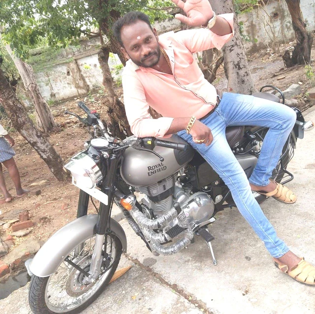 நரேஷ்