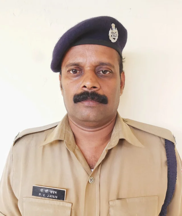 ரயில்வே காவலர்