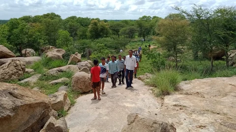 தொல்லியல் நடை