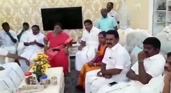 ஜான் பாண்டியனைச் சந்தித்த அ.தி.மு.க-வினர்