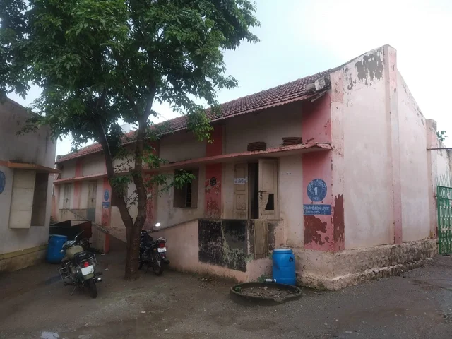 கடவூர் அரசுப் பள்ளி