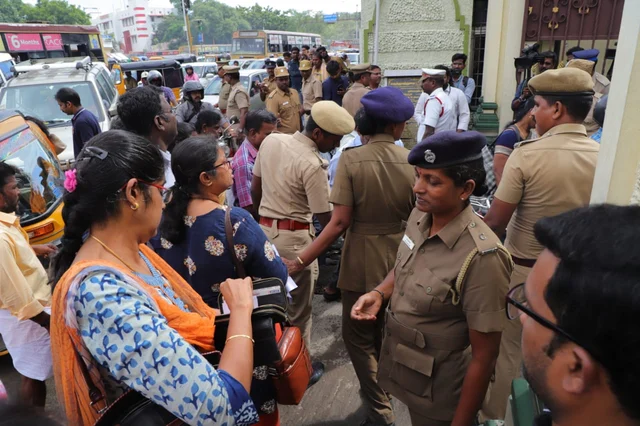 காவல்துறை கெடுபிடி