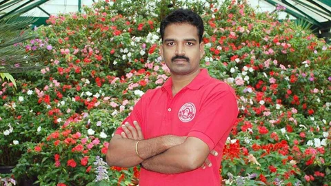 அ.தி.மு க-விலிருந்து நீக்கப்பட்ட மனோ