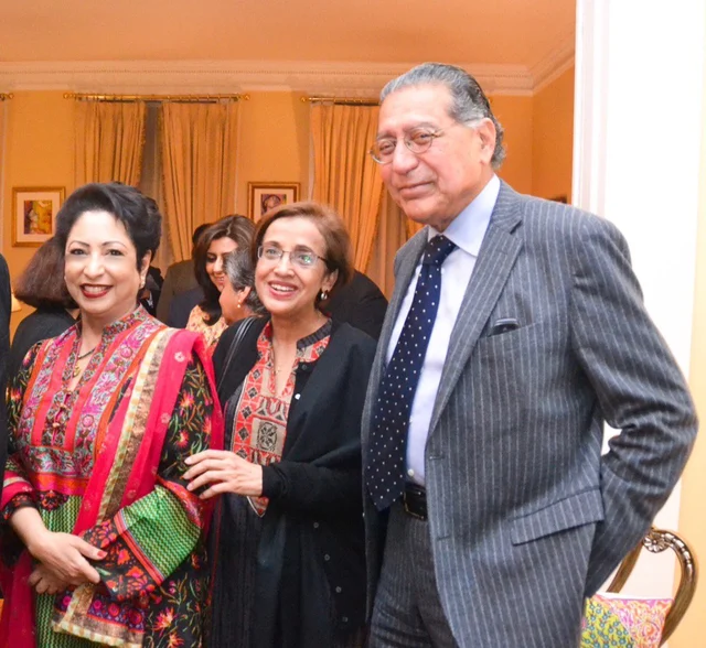 Maleeha lodhi, Munir Akram