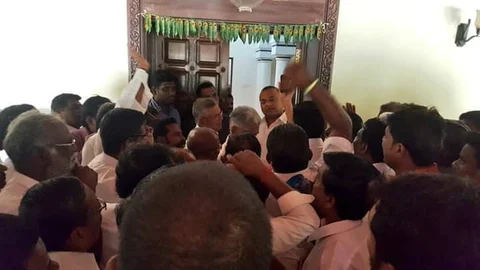 சிதம்பரத்திடமிருந்து வந்த போன் கால்