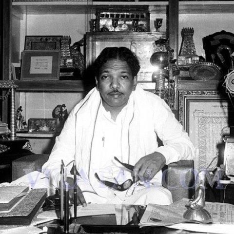 கருணாநிதி