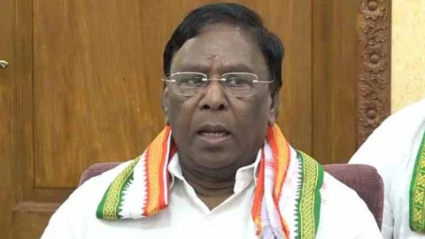 புதுவை முதல்வர் நாராயணசாமி