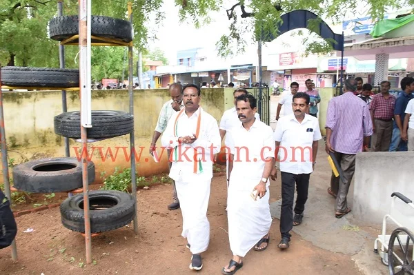 காங்கிரஸ் வேட்பாளர் ரூபி மனோகரன்