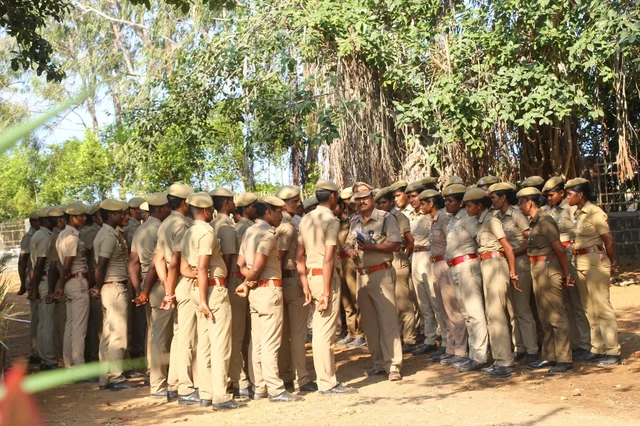 காவல்துறை