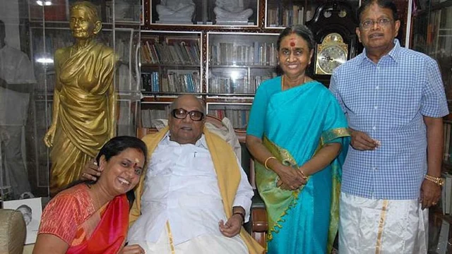 கருணாநிதியுடன் செல்வி- செல்வம்