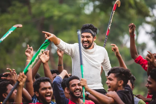 நட்பே துணை