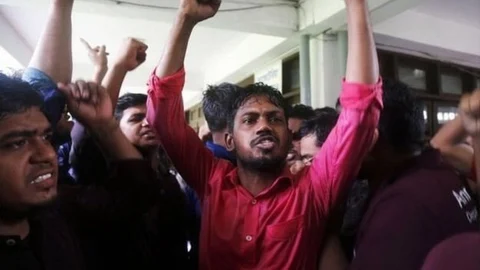 மாணவர்கள் போராட்டம்