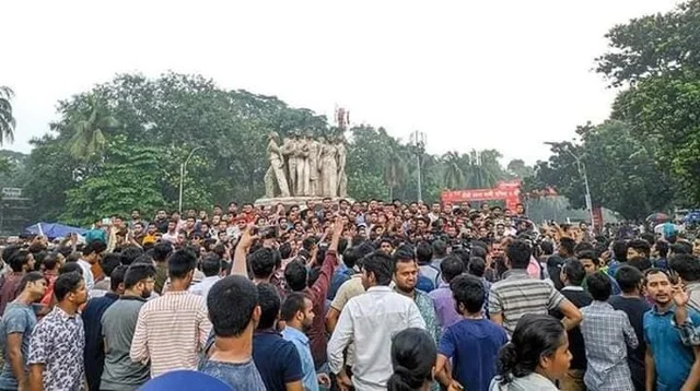 மாணவர்கள் போராட்டம்