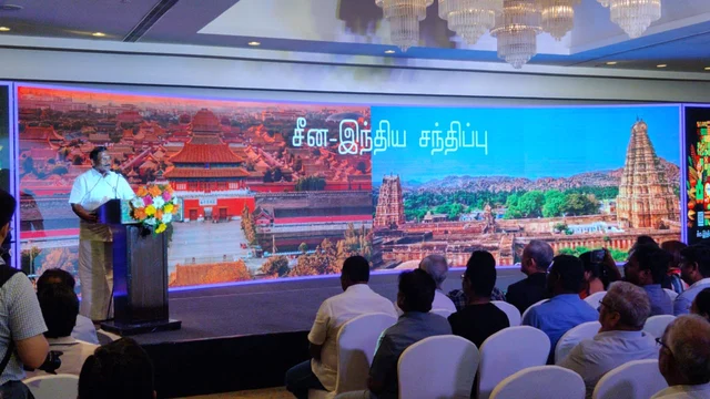 அமைச்சர் மாஃபா பாண்டியராஜன்