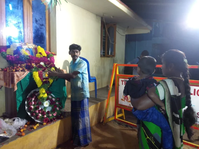 கிராம பொதுமக்கள்
