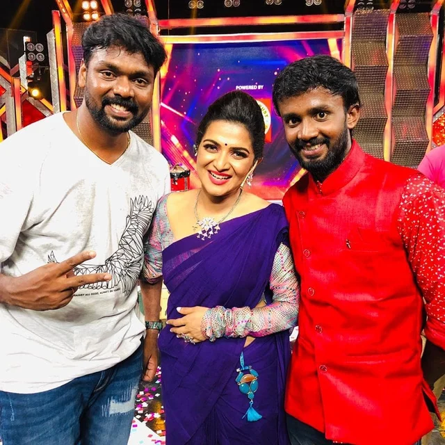 வினோத் பாபு, டிடி, தீனா