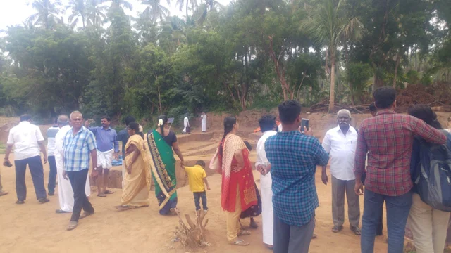 கீழடி
