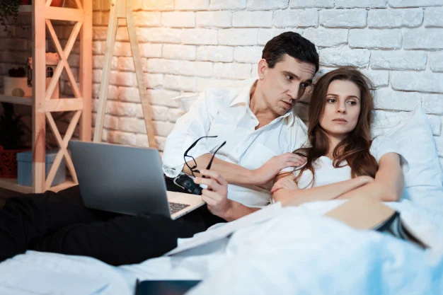 Office work Vs Romance